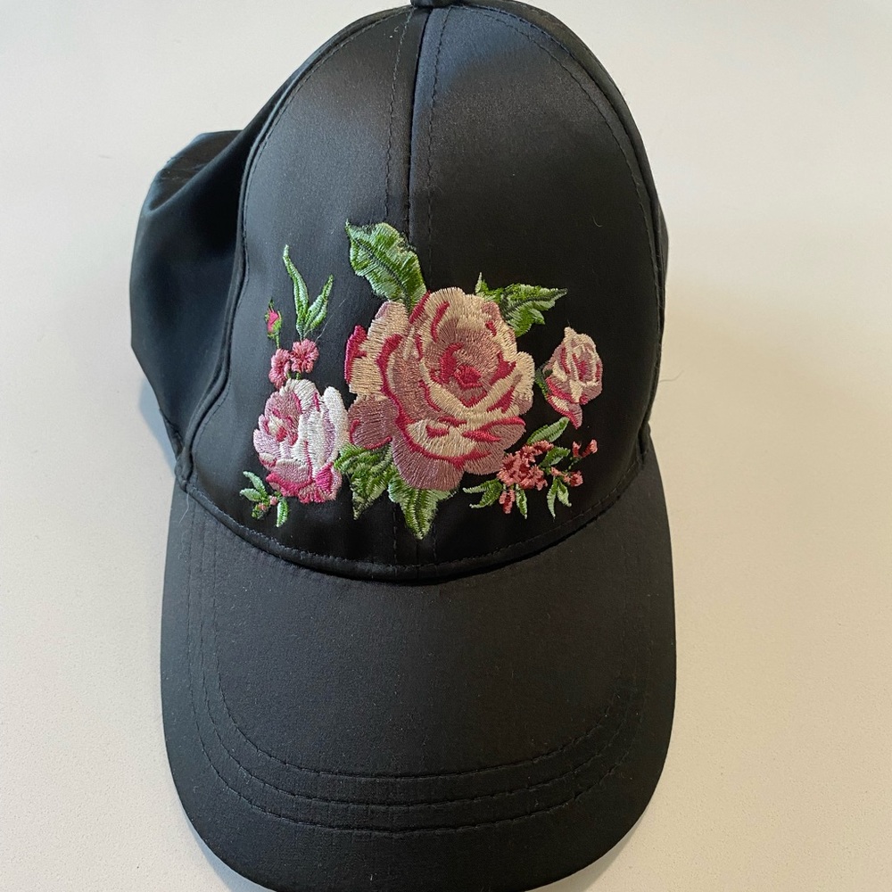 BCBG ball cap
